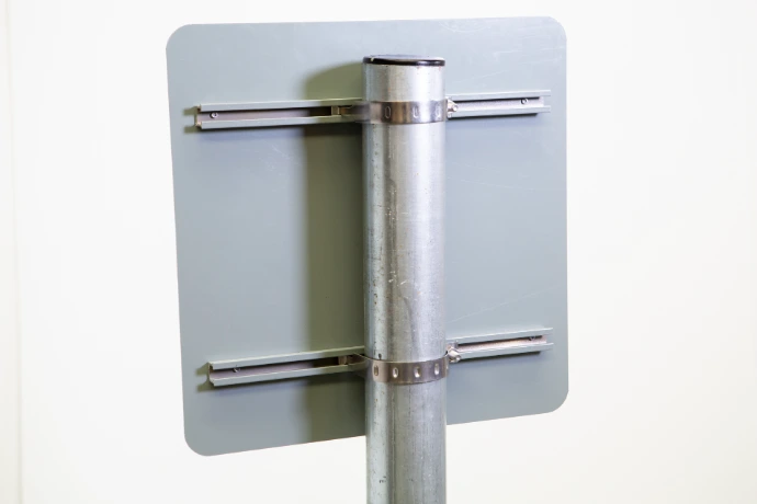Back of reflective pole mounted sign