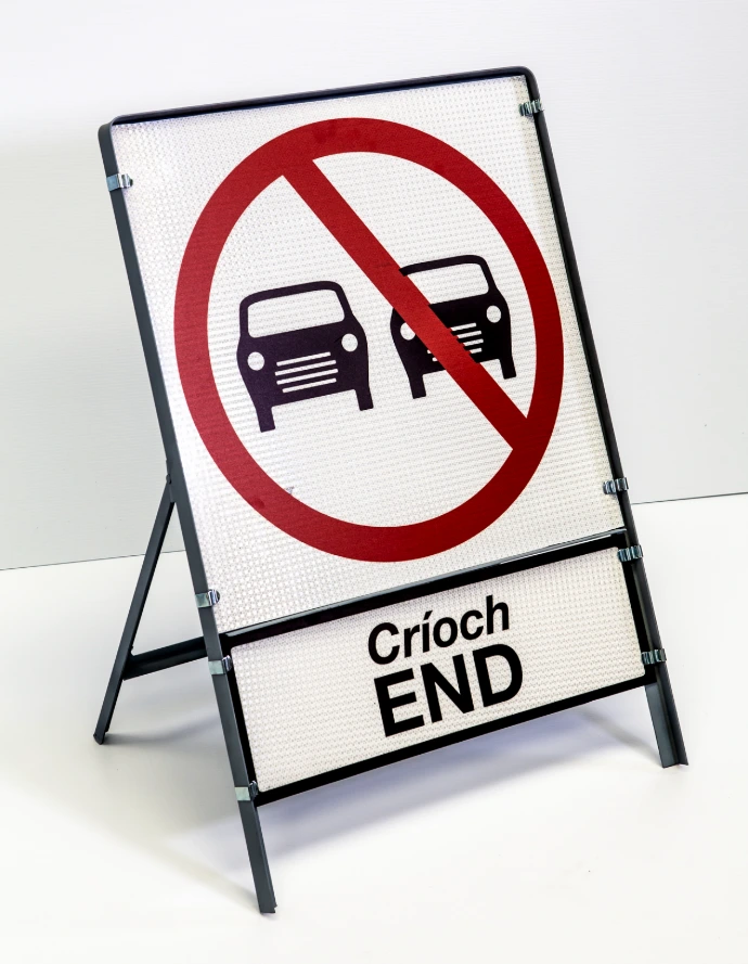 Reflective aluminium composite sign