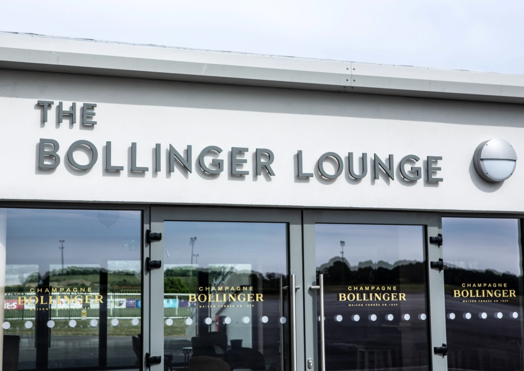 External 3D facade sign