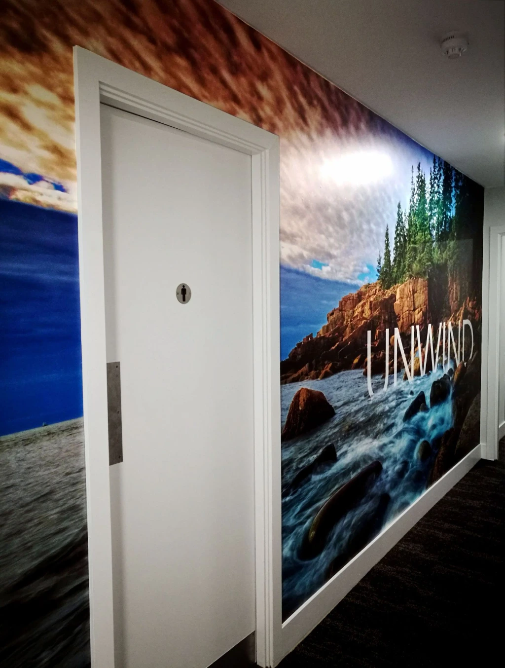 Photo wall wrap in office corridor