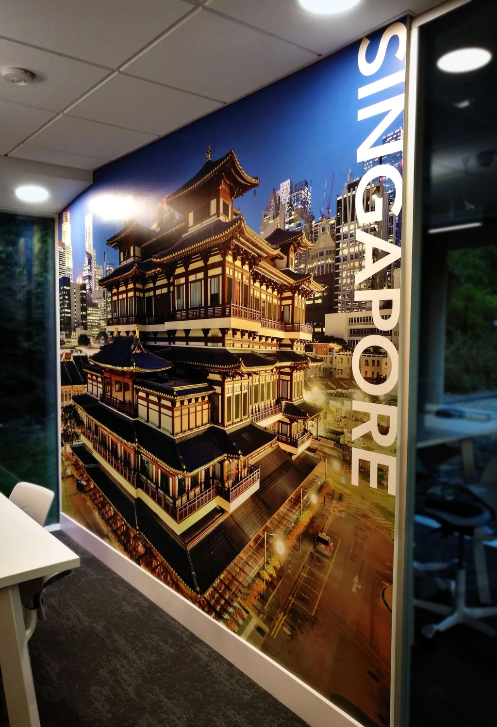 Photo wall wrap in office